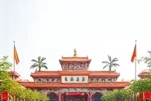 《三分钟热度实验》封面，秒表与三格并排的实验记录板拼贴
